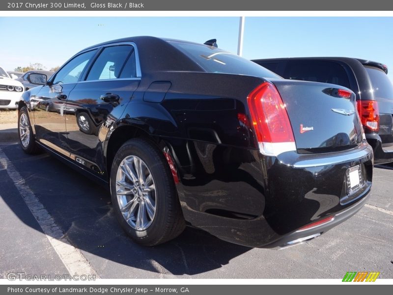 Gloss Black / Black 2017 Chrysler 300 Limited