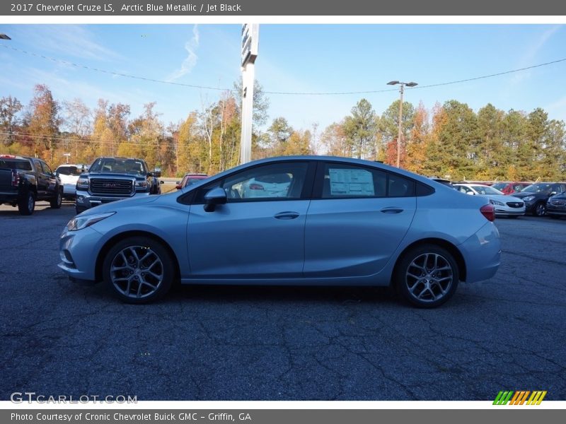 Arctic Blue Metallic / Jet Black 2017 Chevrolet Cruze LS