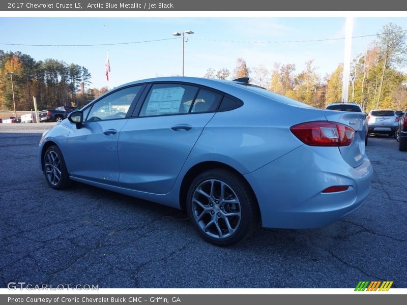 Arctic Blue Metallic / Jet Black 2017 Chevrolet Cruze LS