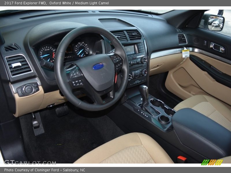  2017 Explorer FWD Medium Light Camel Interior