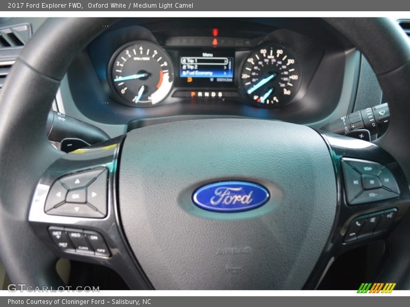 Oxford White / Medium Light Camel 2017 Ford Explorer FWD