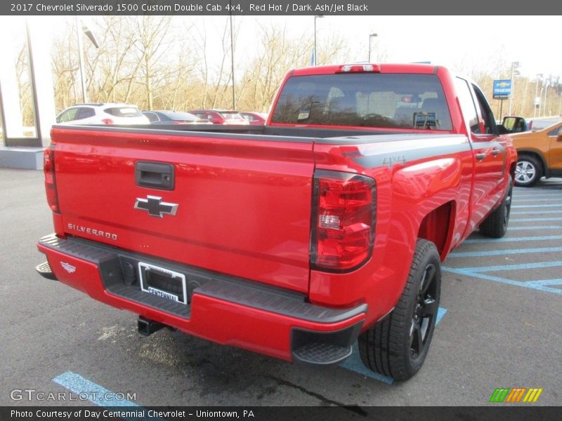 Red Hot / Dark Ash/Jet Black 2017 Chevrolet Silverado 1500 Custom Double Cab 4x4