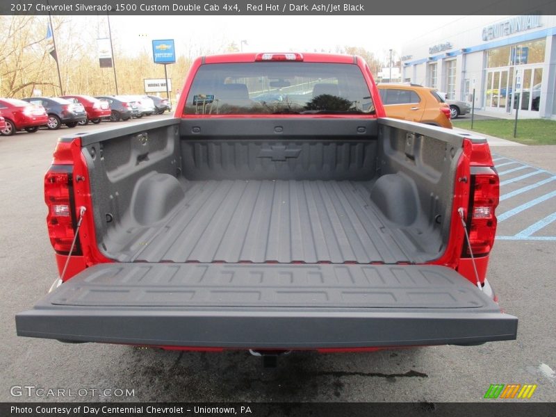 Red Hot / Dark Ash/Jet Black 2017 Chevrolet Silverado 1500 Custom Double Cab 4x4