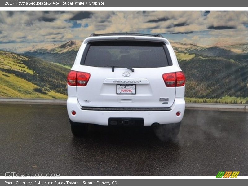 Super White / Graphite 2017 Toyota Sequoia SR5 4x4