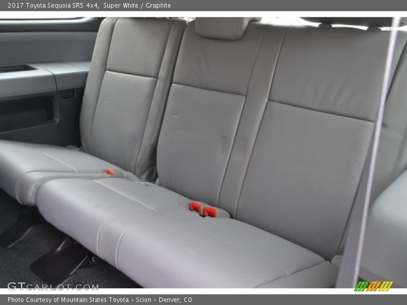 Super White / Graphite 2017 Toyota Sequoia SR5 4x4