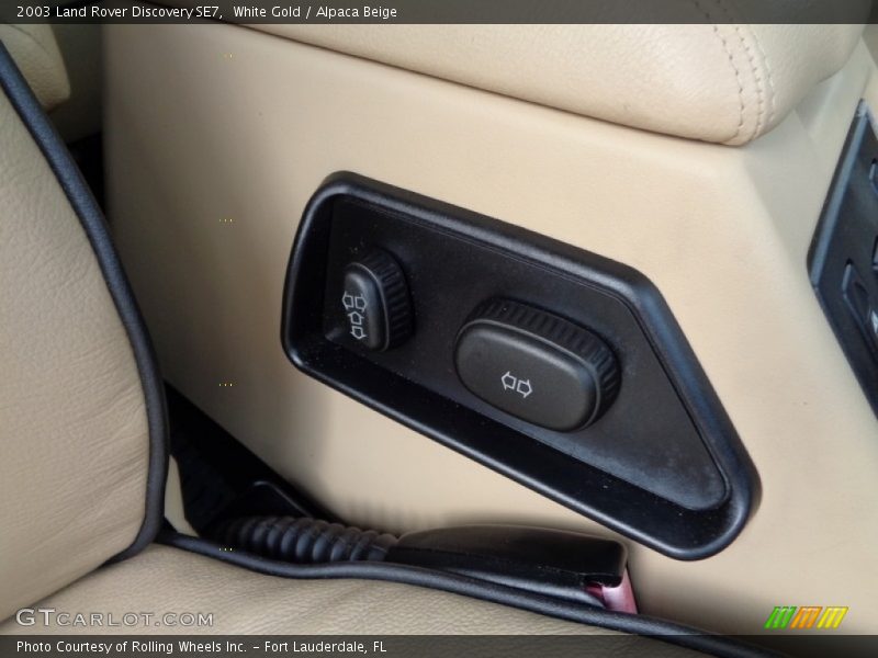 White Gold / Alpaca Beige 2003 Land Rover Discovery SE7