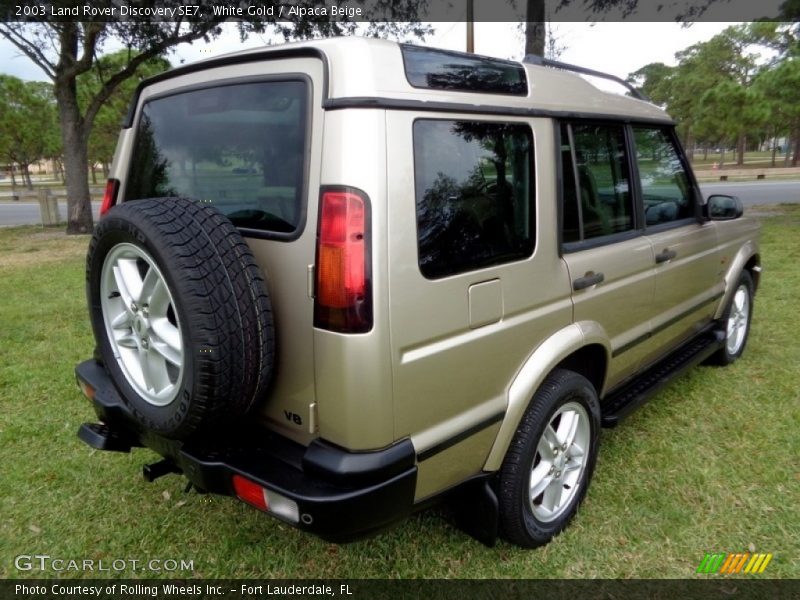 White Gold / Alpaca Beige 2003 Land Rover Discovery SE7