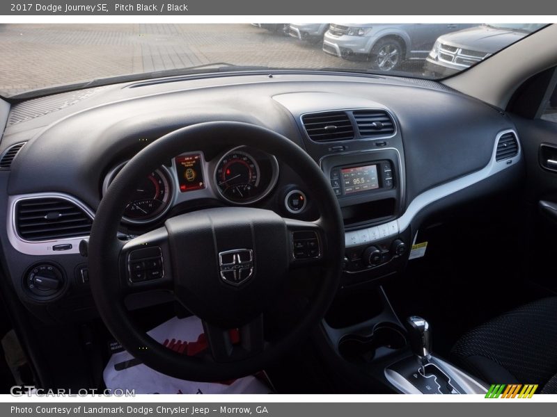 Pitch Black / Black 2017 Dodge Journey SE