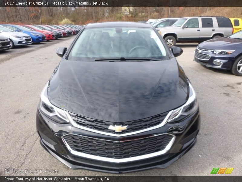 Mosaic Black Metallic / Jet Black 2017 Chevrolet Cruze LT