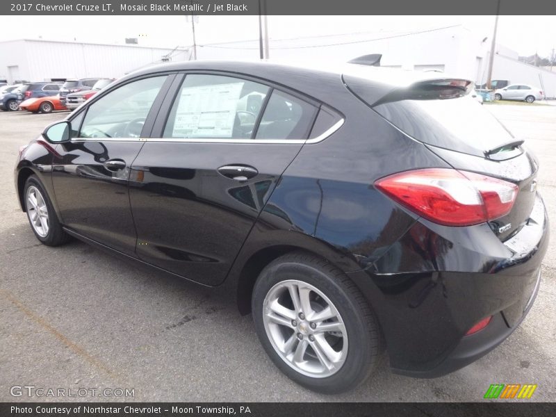 Mosaic Black Metallic / Jet Black 2017 Chevrolet Cruze LT