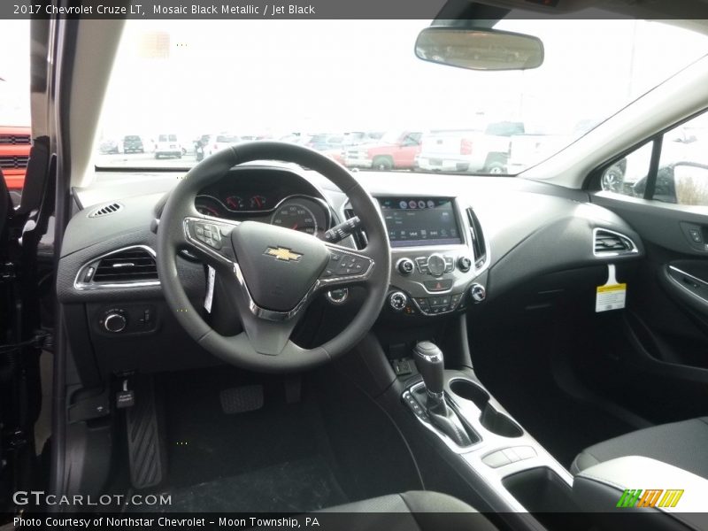 Mosaic Black Metallic / Jet Black 2017 Chevrolet Cruze LT