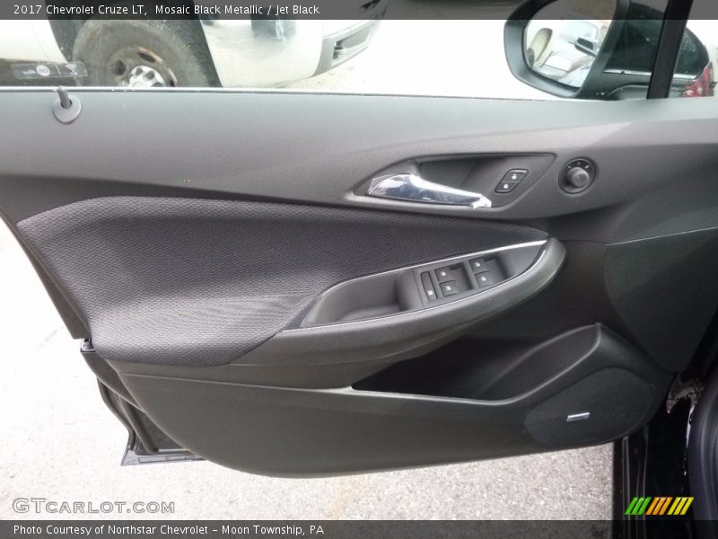 Mosaic Black Metallic / Jet Black 2017 Chevrolet Cruze LT