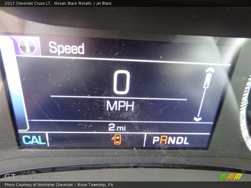 Mosaic Black Metallic / Jet Black 2017 Chevrolet Cruze LT