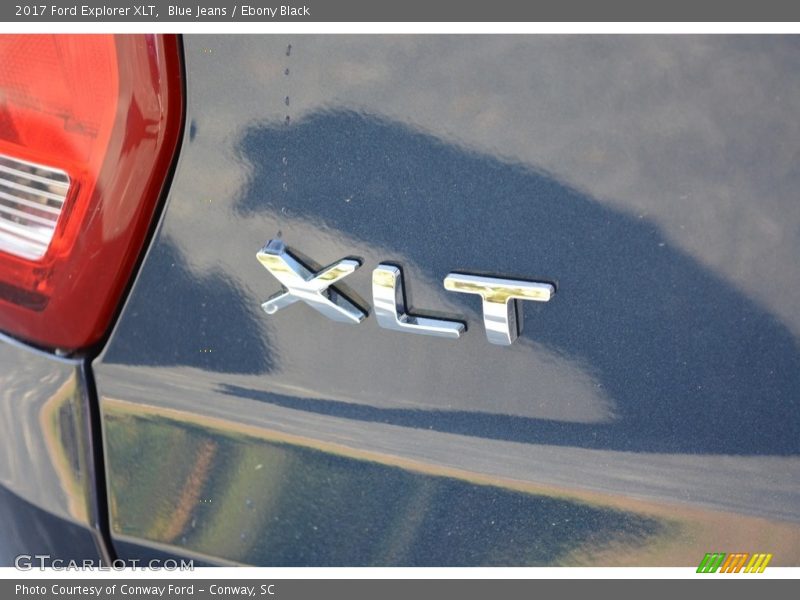 Blue Jeans / Ebony Black 2017 Ford Explorer XLT