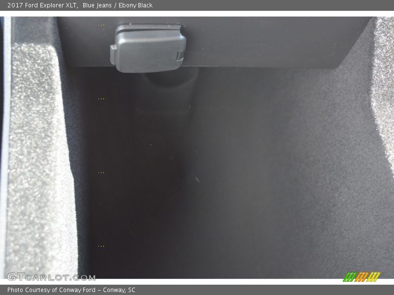 Blue Jeans / Ebony Black 2017 Ford Explorer XLT