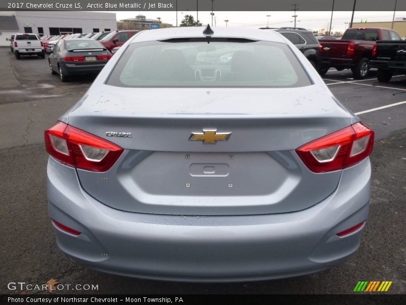 Arctic Blue Metallic / Jet Black 2017 Chevrolet Cruze LS