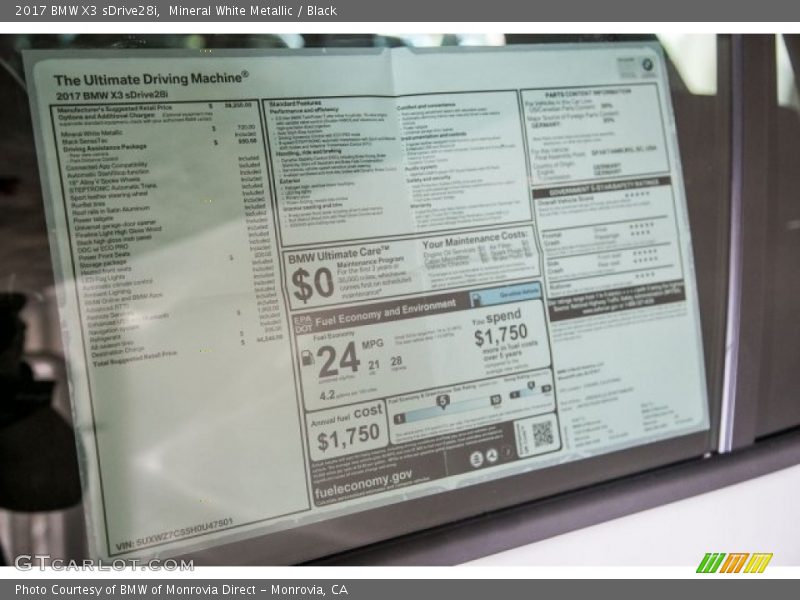 Mineral White Metallic / Black 2017 BMW X3 sDrive28i