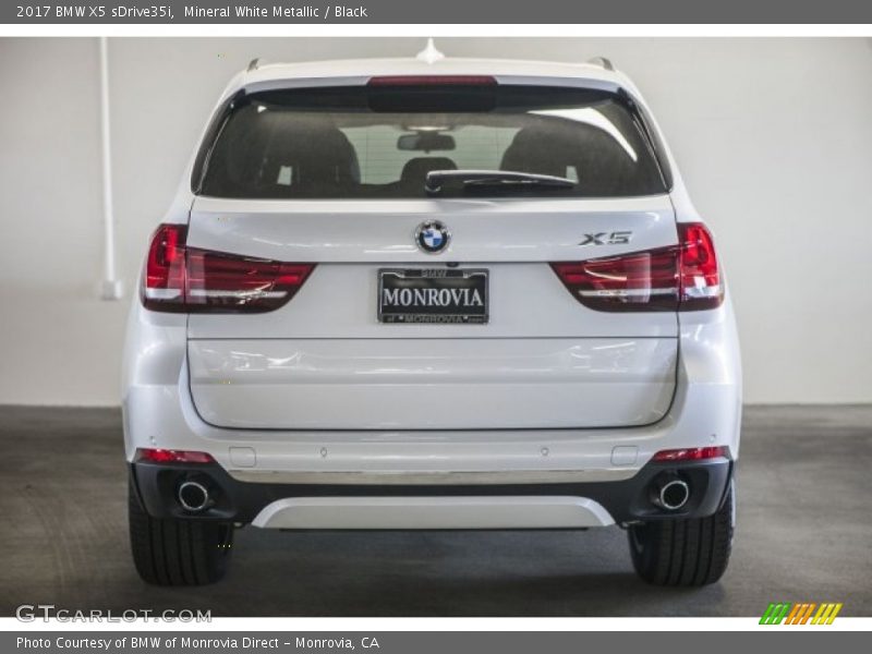 Mineral White Metallic / Black 2017 BMW X5 sDrive35i