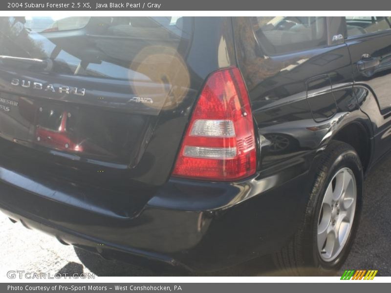 Java Black Pearl / Gray 2004 Subaru Forester 2.5 XS