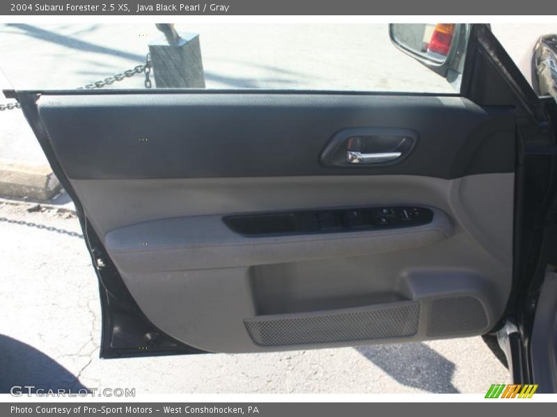 Java Black Pearl / Gray 2004 Subaru Forester 2.5 XS