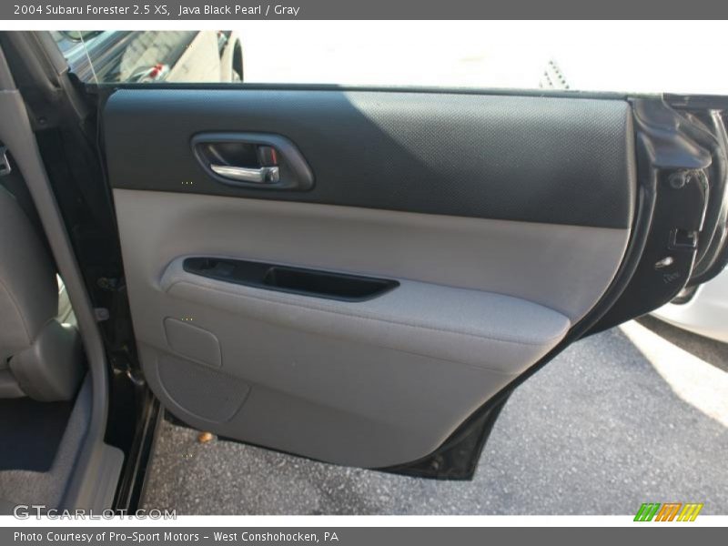 Java Black Pearl / Gray 2004 Subaru Forester 2.5 XS