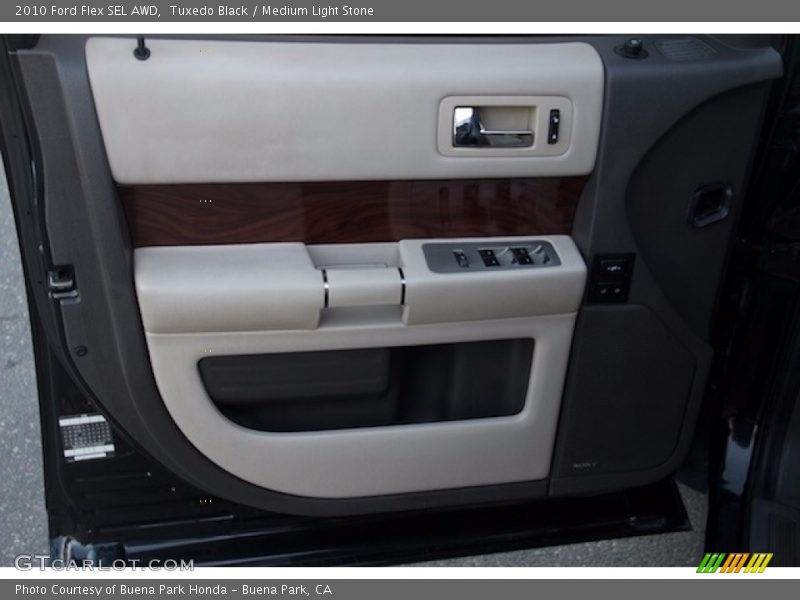 Tuxedo Black / Medium Light Stone 2010 Ford Flex SEL AWD