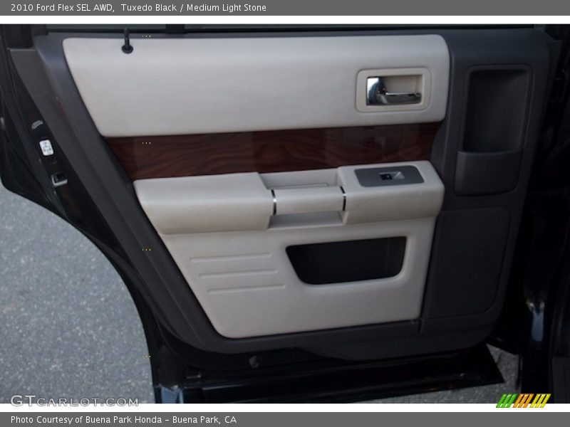 Tuxedo Black / Medium Light Stone 2010 Ford Flex SEL AWD