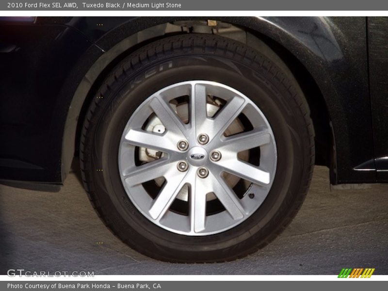Tuxedo Black / Medium Light Stone 2010 Ford Flex SEL AWD