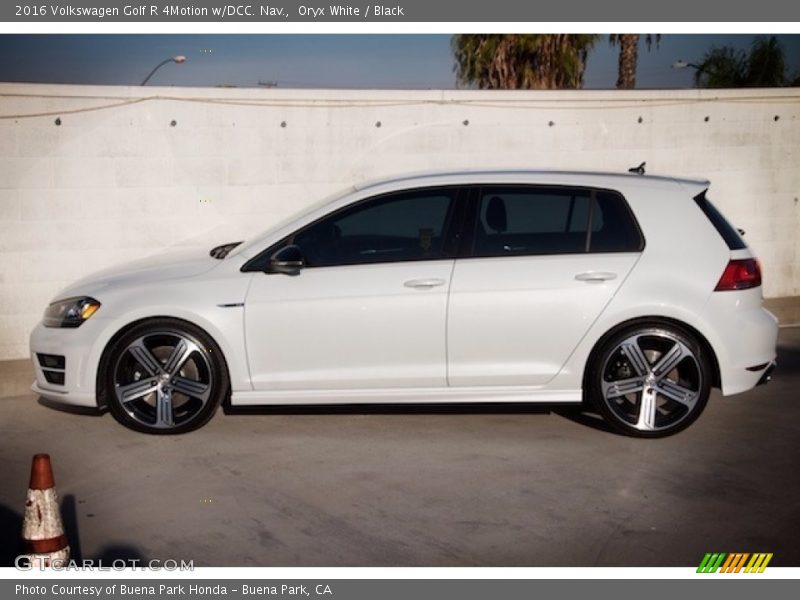 Oryx White / Black 2016 Volkswagen Golf R 4Motion w/DCC. Nav.