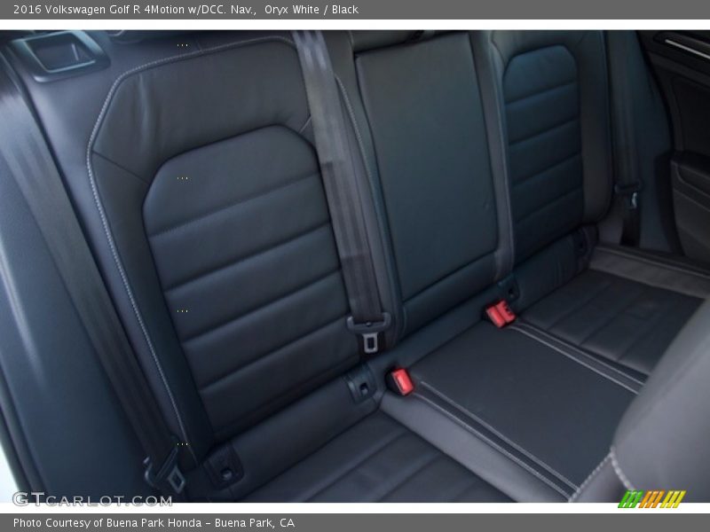 Oryx White / Black 2016 Volkswagen Golf R 4Motion w/DCC. Nav.