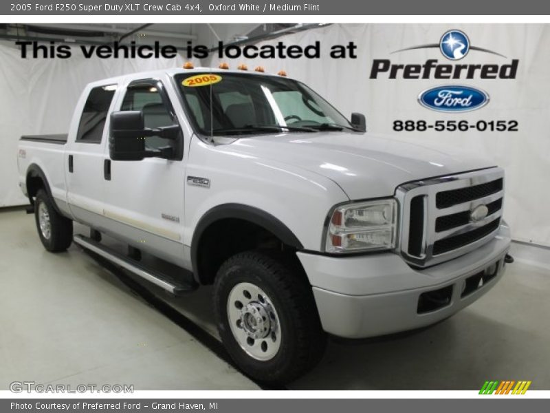 Oxford White / Medium Flint 2005 Ford F250 Super Duty XLT Crew Cab 4x4