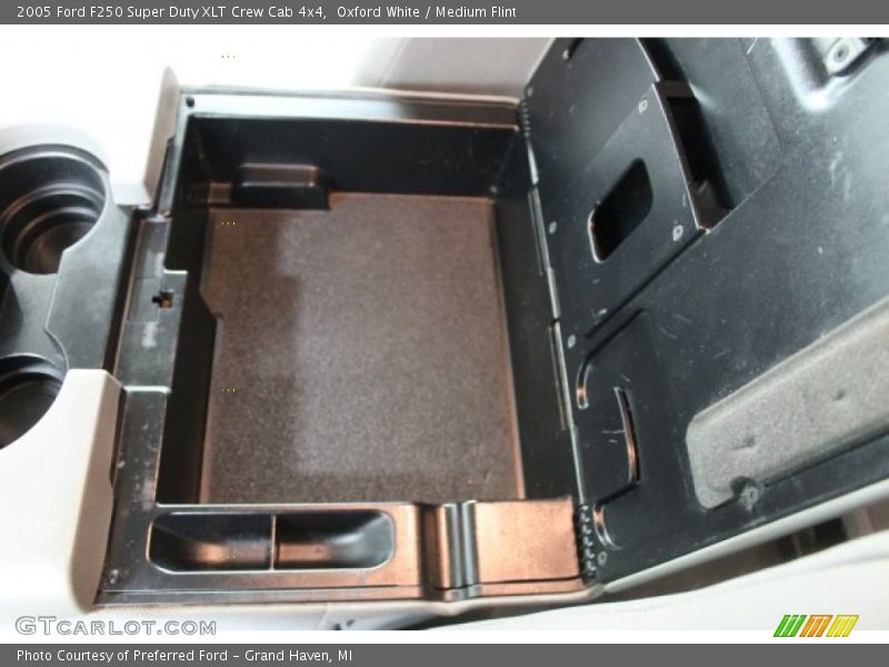 Oxford White / Medium Flint 2005 Ford F250 Super Duty XLT Crew Cab 4x4