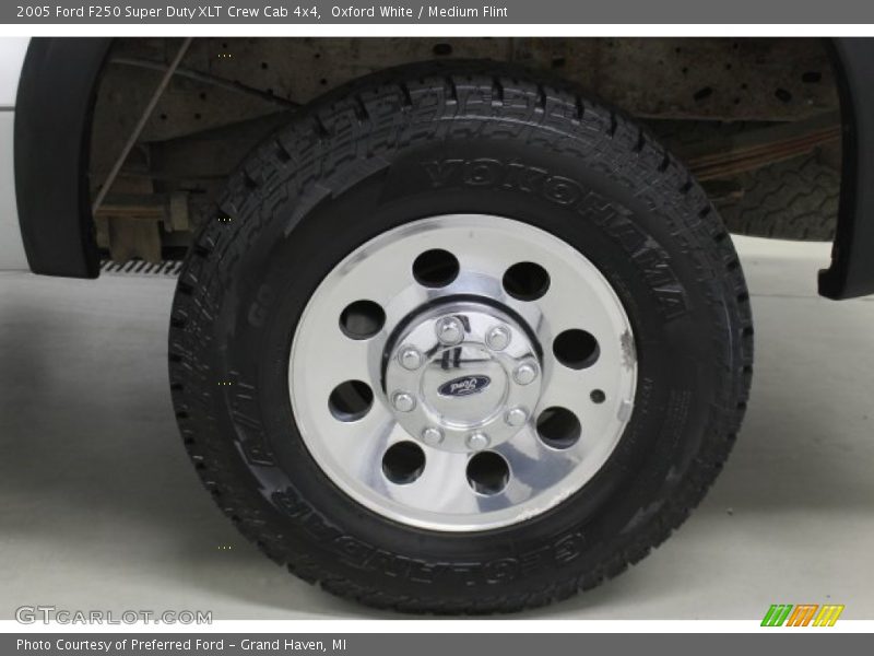 Oxford White / Medium Flint 2005 Ford F250 Super Duty XLT Crew Cab 4x4