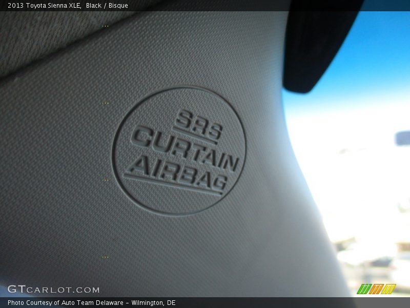 Black / Bisque 2013 Toyota Sienna XLE