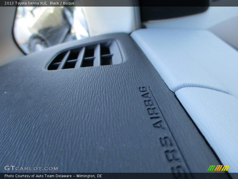 Black / Bisque 2013 Toyota Sienna XLE