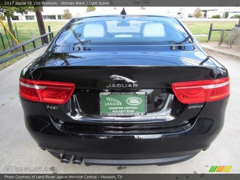 Ultimate Black / Light Oyster 2017 Jaguar XE 20d Premium