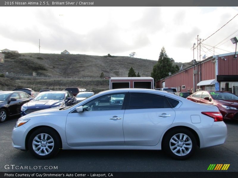 Brilliant Silver / Charcoal 2016 Nissan Altima 2.5 S