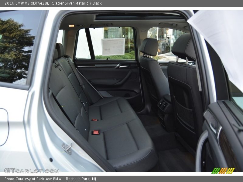 Glacier Silver Metallic / Black 2016 BMW X3 xDrive28i