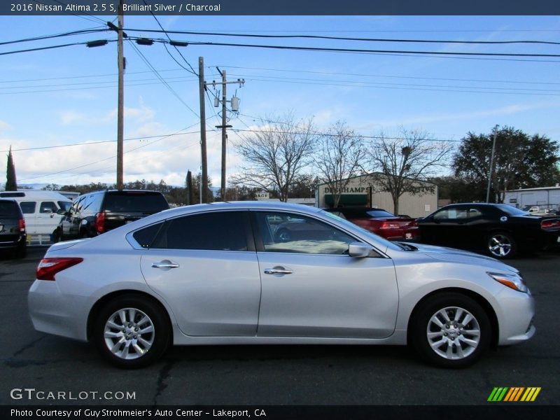 Brilliant Silver / Charcoal 2016 Nissan Altima 2.5 S
