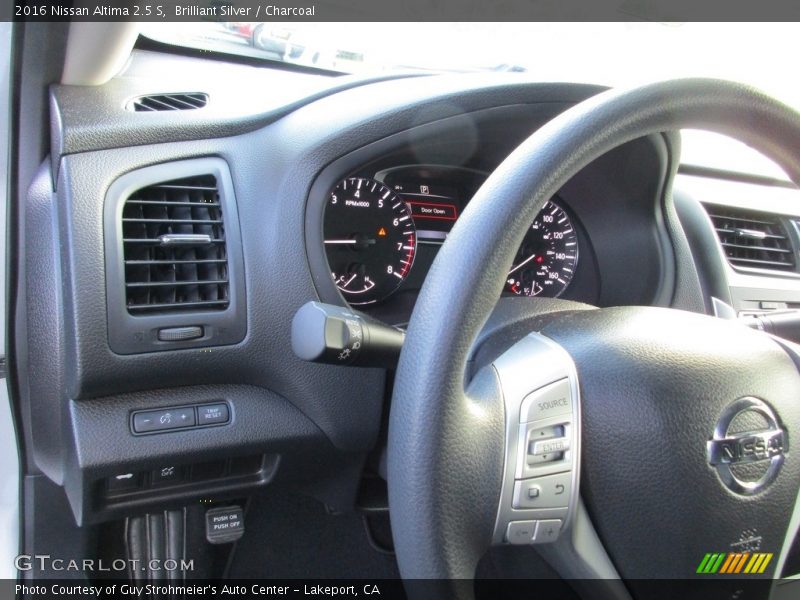 Brilliant Silver / Charcoal 2016 Nissan Altima 2.5 S