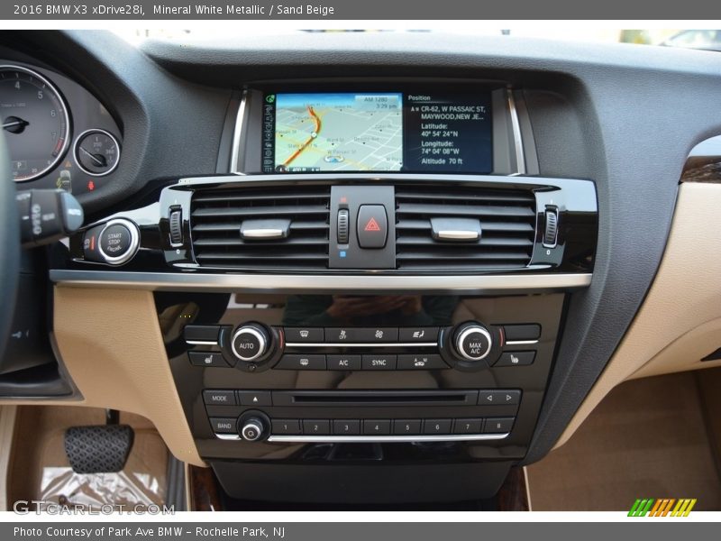 Mineral White Metallic / Sand Beige 2016 BMW X3 xDrive28i