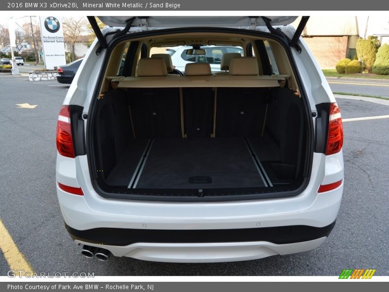 Mineral White Metallic / Sand Beige 2016 BMW X3 xDrive28i