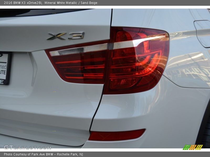 Mineral White Metallic / Sand Beige 2016 BMW X3 xDrive28i