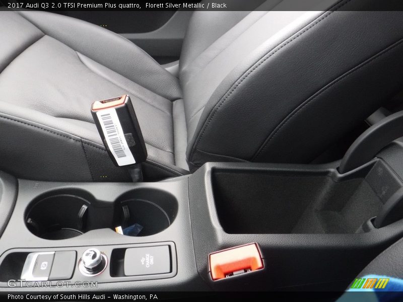 Florett Silver Metallic / Black 2017 Audi Q3 2.0 TFSI Premium Plus quattro