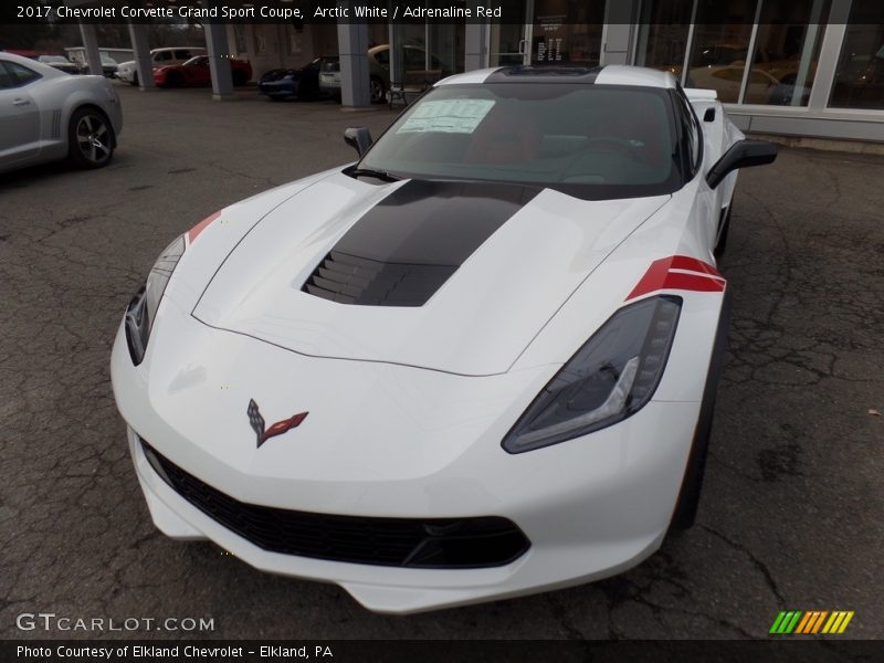 Arctic White / Adrenaline Red 2017 Chevrolet Corvette Grand Sport Coupe
