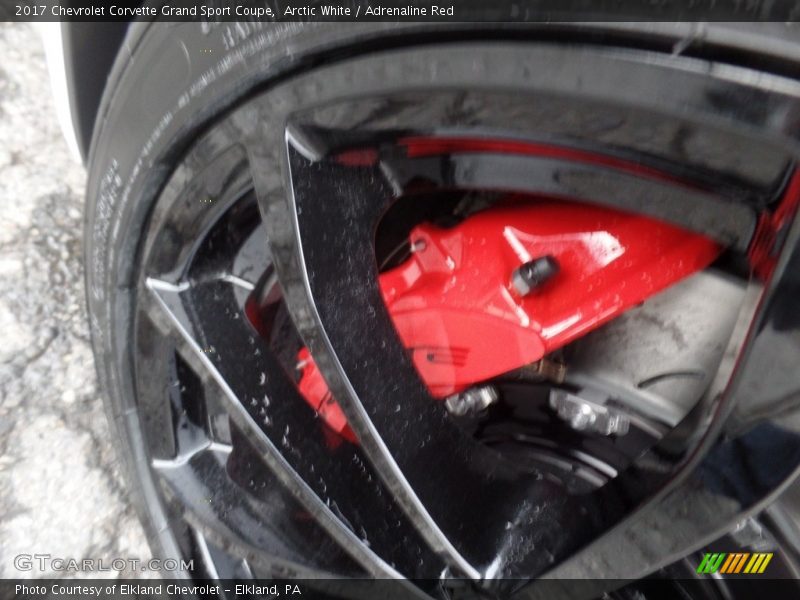 Arctic White / Adrenaline Red 2017 Chevrolet Corvette Grand Sport Coupe