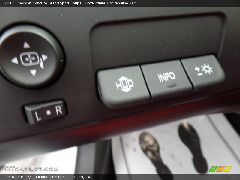 Arctic White / Adrenaline Red 2017 Chevrolet Corvette Grand Sport Coupe