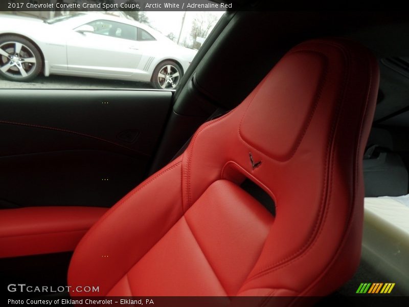 Arctic White / Adrenaline Red 2017 Chevrolet Corvette Grand Sport Coupe