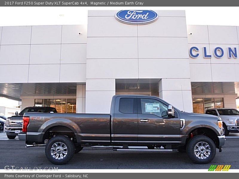  2017 F250 Super Duty XLT SuperCab 4x4 Magnetic