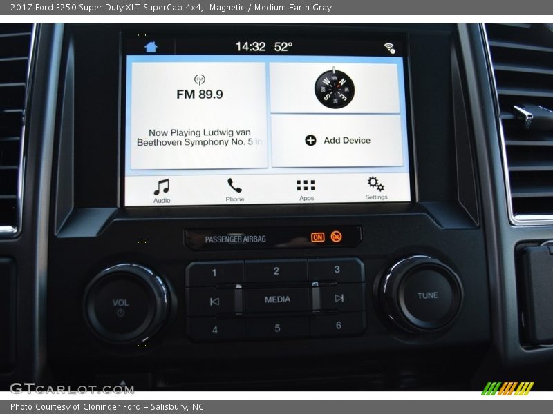 Magnetic / Medium Earth Gray 2017 Ford F250 Super Duty XLT SuperCab 4x4